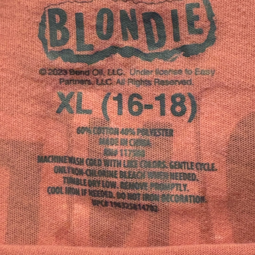 Women's Blondie Tour Graphic Tee - Short Sleeve; Size XL - Picture 3 of 3